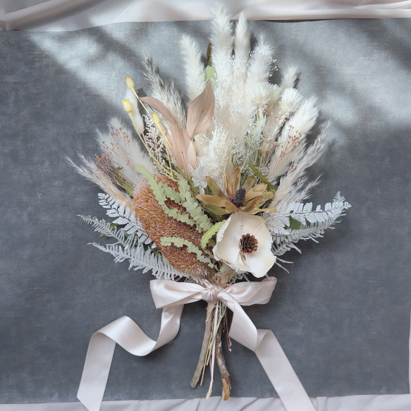 バンクシア&ココフラワーwhite natural bouquet 1枚目の画像