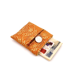 京の錦織　光峯錦織工房　日本の文様を楽しむ　波と梅の柄　ポケット財布 3枚目の画像