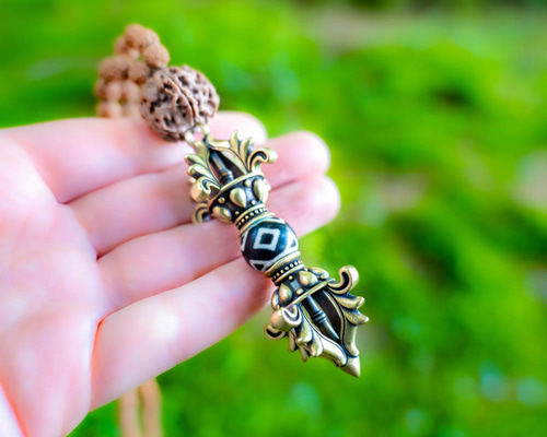 金剛六眼天珠　Dorje 工場 金剛六眼天珠 Dorje 金剛六眼天珠 Dorje ジービーズ 6アイ(特殊2