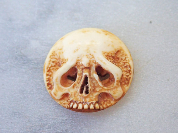 【店主コレクション放出品3】髑髏カメオボタン　牙製   野晒 髑髏 骷髅 骸骨 skull netsuke スカル 根付 10枚目の画像