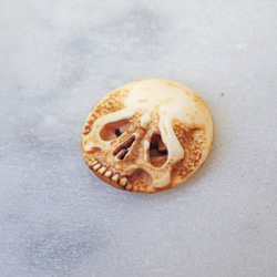 【店主コレクション放出品3】髑髏カメオボタン　牙製   野晒 髑髏 骷髅 骸骨 skull netsuke スカル 根付 9枚目の画像