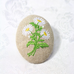 刺繡ブローチ　マーガレット　純白の白い花 1枚目の画像