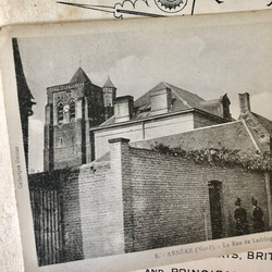 英国で出会った♪ アンティーク<未使用>190０年代初頭頃 フランス北部の小さな村　教会のポストカード 4枚目の画像