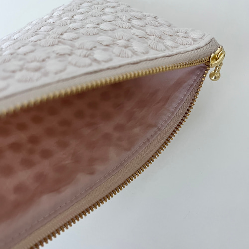 20cmファスナー フラットポーチ☆プルメリア刺繍生地☆マッシュルーム