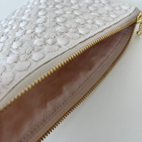 20cmファスナー フラットポーチ☆プルメリア刺繍生地☆マッシュルーム