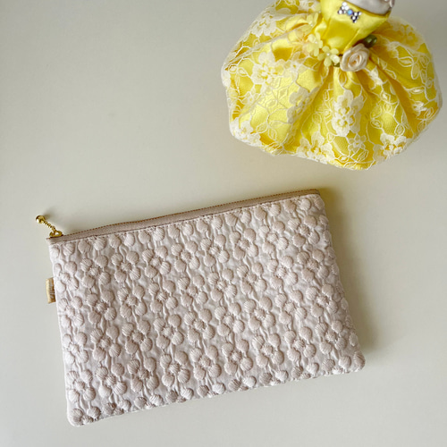 20cmファスナー フラットポーチ☆プルメリア刺繍生地☆マッシュルーム