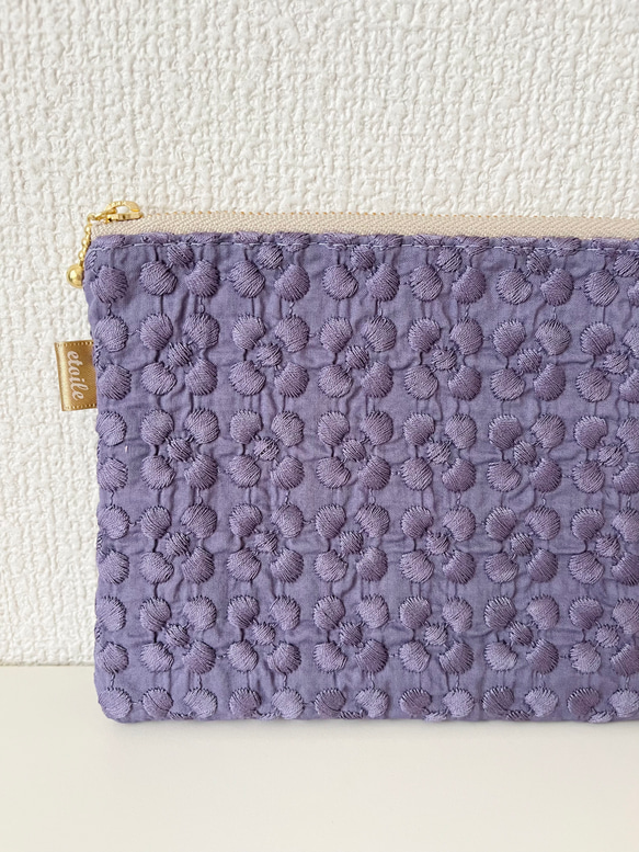 20cmファスナー フラットポーチ☆プルメリア刺繍生地☆すみれグレー