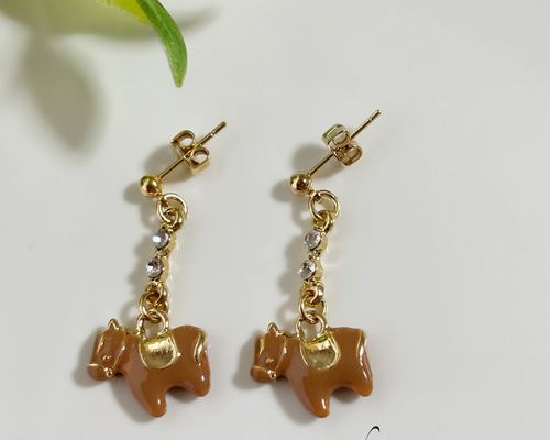 干支⭐︎馬チャーム⭐︎ピアス/イヤリング イヤリング