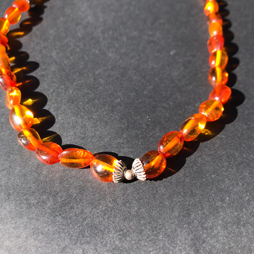 ファイナルセール！☼琥珀ネックレス☼アンバー ふぞろいの粒 シルバー