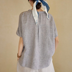 ニュアンスカラー先染めリネン　Vネックゆったりシルエット　ブラウス【春秋夏】グレイッシュ 3枚目の画像