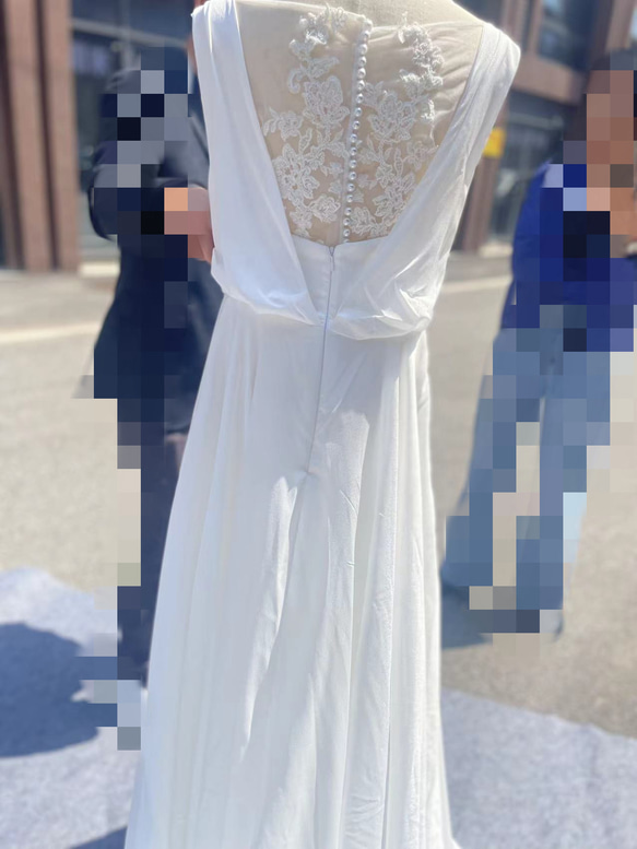 美品！ウエディングドレス Vネック  美しいバックレース プリンセスライン 結婚式/披露宴 2枚目の画像