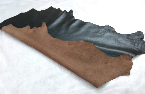 【茶芯植物鞣し】ゴート（山羊革） #Black 　革の大きさ100デシ前後　革の厚み1.8mm前後 3枚目の画像