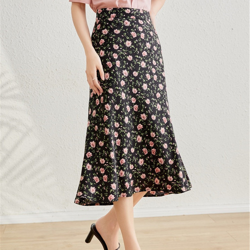 花柄スカート タイトスカート 柄スカート黒いスカート人気スカート黒