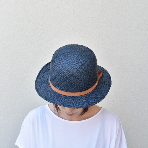 木型で作った丸型の麦わら帽子 ハット 関口善大靴工房 通販