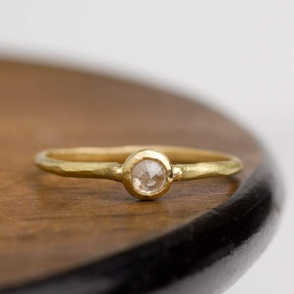 k18ナチュラルダイヤモンドのリング（変形カット） 指輪・リング hil  