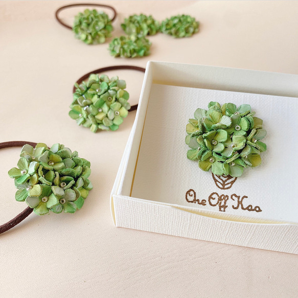 初夏グリーン ヘアゴム ひまわりのヘアゴム （ つまみ細工＊受注制作