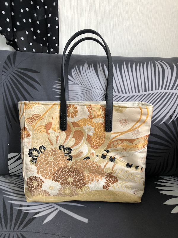 優れた品質 アンズルーム☆ハンドメイド☆ちょっと豪華な トートバッグ バッグ