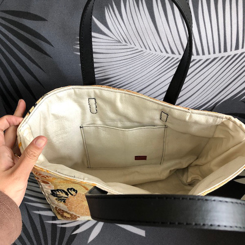 当店だけの限定モデル アンズルーム☆ハンドメイド☆ちょっと豪華な トートバッグ バッグ
