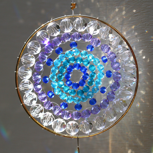 お取り置きになりましたm(_ _)m♡「窓辺で1番輝くサンキャッチャー」 猫としずく型サンキャッチャー置き型 | メモリアル工房 カメレオン