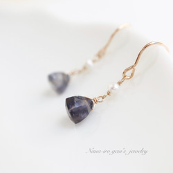 14kgf iolite ×pearl pierce 2枚目の画像