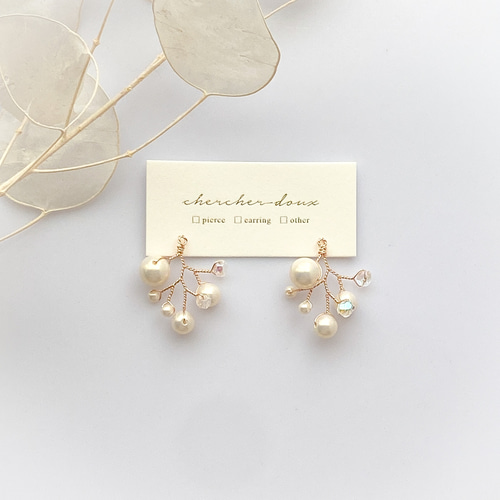 パールのミニ小枝アクセサリー ピアス/イヤリング]ホワイト ピアス 