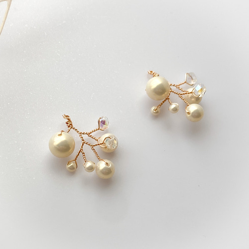 パールのミニ小枝アクセサリー ピアス/イヤリング]ホワイト ピアス 
