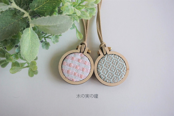 刺繍ペンダント「模様02（ピンク）」 6枚目の画像