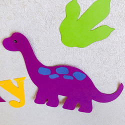 【バースデーガーランド】　恐竜　たまご　足跡　カラフル　元気　壁面飾り　誕生日飾り　 9枚目の画像