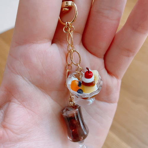 純喫茶シリーズ】プリンアラモードとアイスコーヒーのキーホルダー