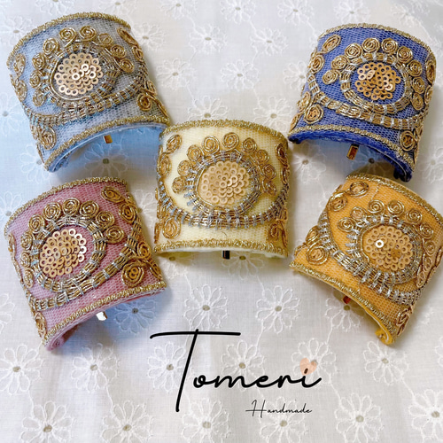 ♡インド刺繍リボン　ポニーフック　ヘアカフ　アイボリーふんわりレース♡ ♡インド刺繍リボン ポニーフック ヘアカフ アイボリーふんわりレース