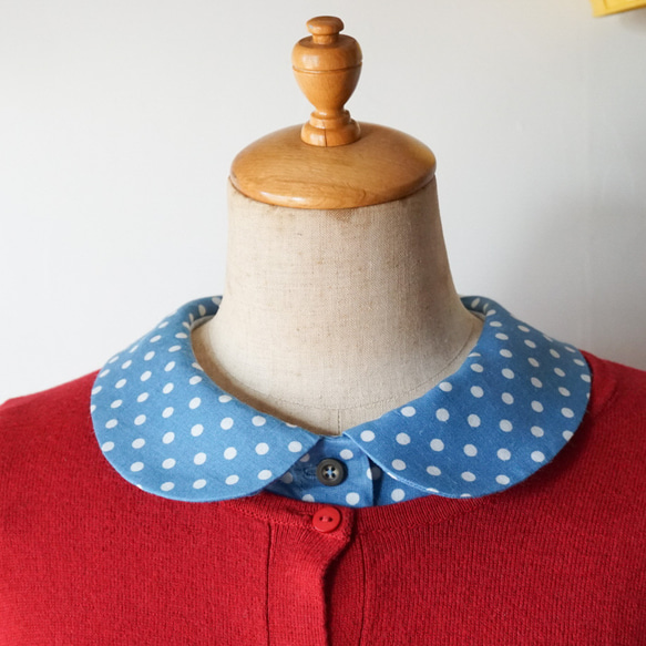 リネン生地シャツ型丸襟の付け襟(BLUEドット柄) 2枚目の画像