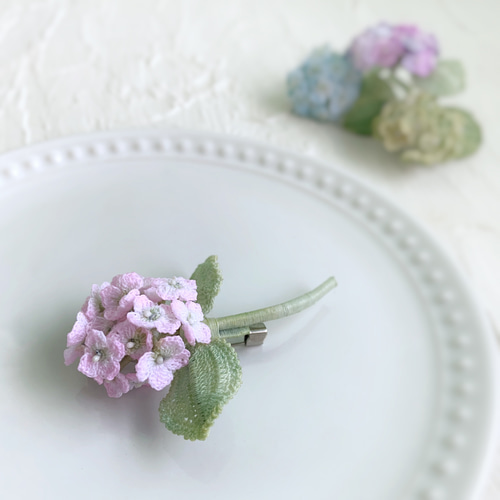 ピンク 紫陽花のブローチ レース編みアクセサリー あじさい アナベル