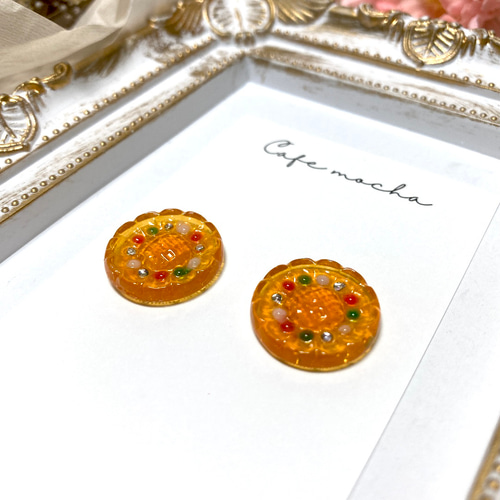 ハンドメイド＊レジン ボタン風 ピアス イヤリング カボション  