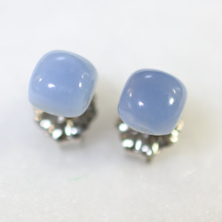 （1 件）藍色蛋白石耳釘（5 毫米方形鈦柱） 第2張的照片