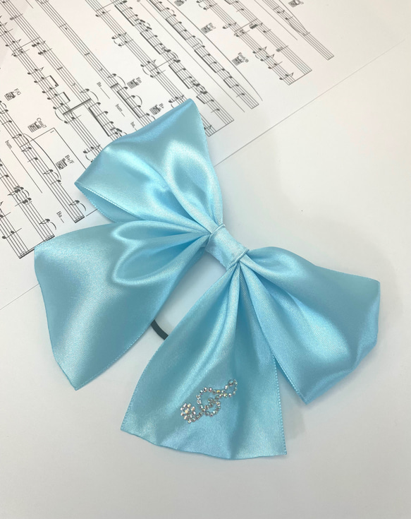 音符がきらり クラシックライトブルーリボン ヘアゴム Thousandcolors  