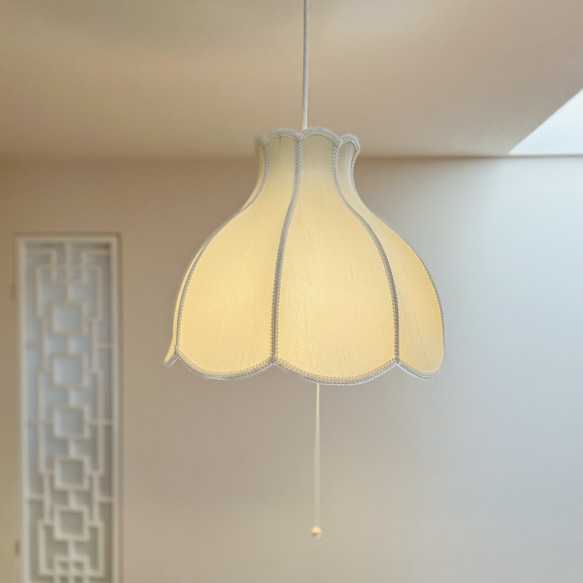 すずらんペンダントライト サンドベージュ 天井照明 シーリングライト LED照明 シンプル 北欧 寝室 1枚目の画像