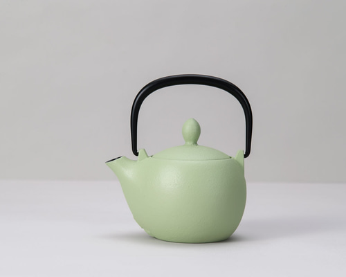 早い者勝ち‼️ 岩鋳 iwachu かわいい 急須 マロン 小型 鉄瓶 南部鉄器 3333cf1f45acc0a5461a428ff7d151