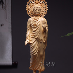 釈迦牟尼仏  釈迦如来  木製仏像   木彫り  置物  彫刻   仏教工芸品 1枚目の画像