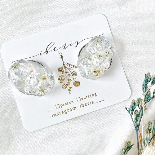 ﾋﾟｱｽ／ｲﾔﾘﾝｸﾞ) silver○うるちゅる レジン 透明感 キラキラ イヤリング