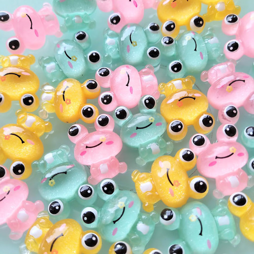 19×15mm かえるのデコパーツ 3色×10 ３０個セット P856 デコパーツ