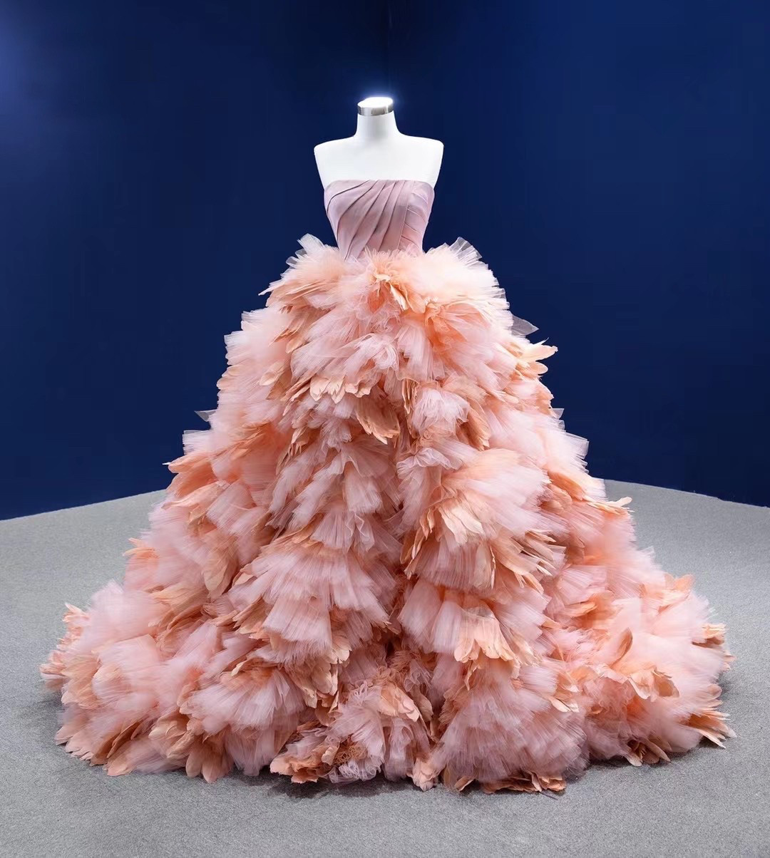 カラードレス ピンク 柔らかく重ねたチュールスカート ベルト ベア  