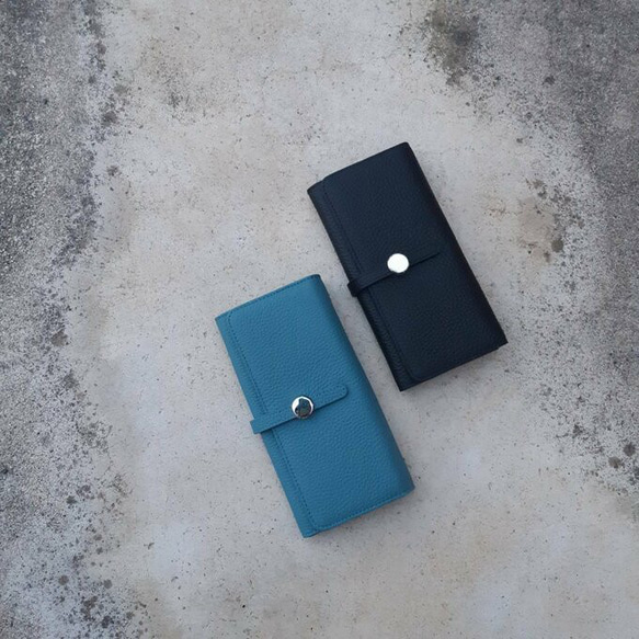 【本革】シルバーカラーのベルト風デザイン長財布／ギフト プレゼント コンパクト お財布　GWMC-MA033 4枚目の画像