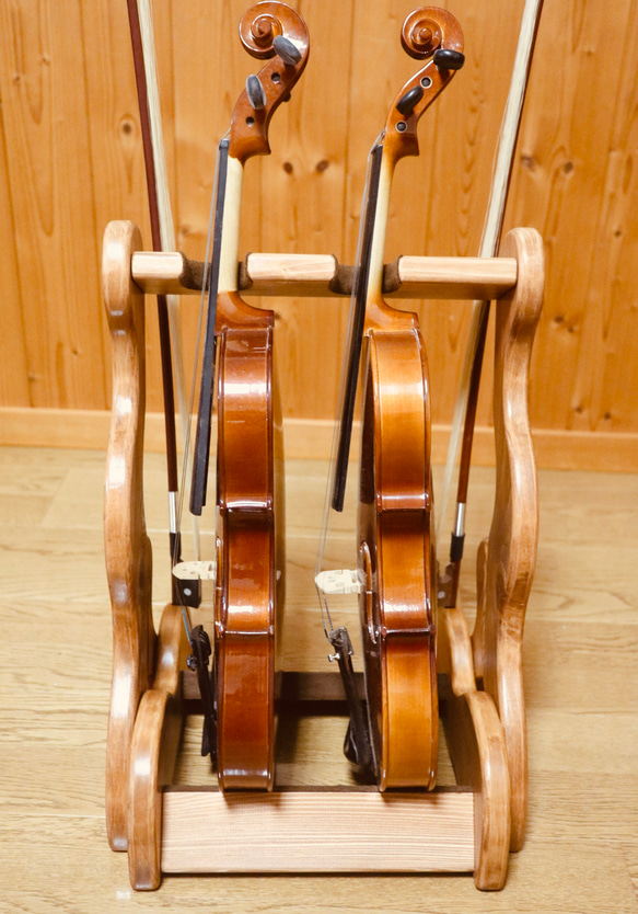 【24時間以内に発送】手作り木工　木製バイオリンスタンド （チーク） ２本掛け 4枚目の画像