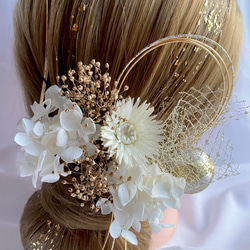 ドライフラワー髪飾り　gold × beige  アジサイ　金箔ヘア　水引　和装髪飾り　和玉　卒業式　成人式　前撮り 4枚目の画像