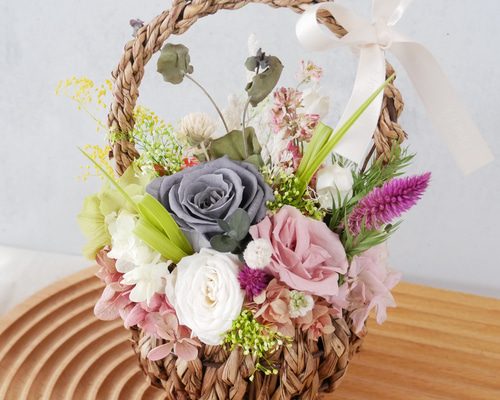 プリザーブドフラワー＆ドライフラワーのバスケットアレンジメントG
