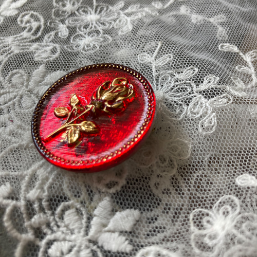 一輪のバラのブローチ/ポニーフック/ヘアゴム【RED✴︎Vaseline