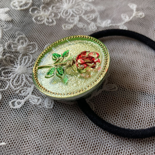 一輪のバラのブローチ/ポニーフック/ヘアゴム/【RED✴︎Vaseline color