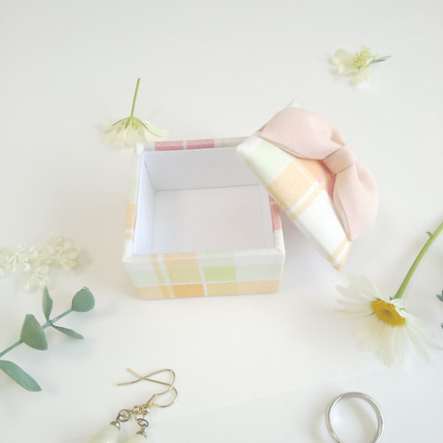 ＊インテリア雑貨 / リボン カルトナージュ 収納Box (3Pセット)小物入れ 大人可愛い、新作カルトナージュBOXが完成しました♡ やさしいピンクと