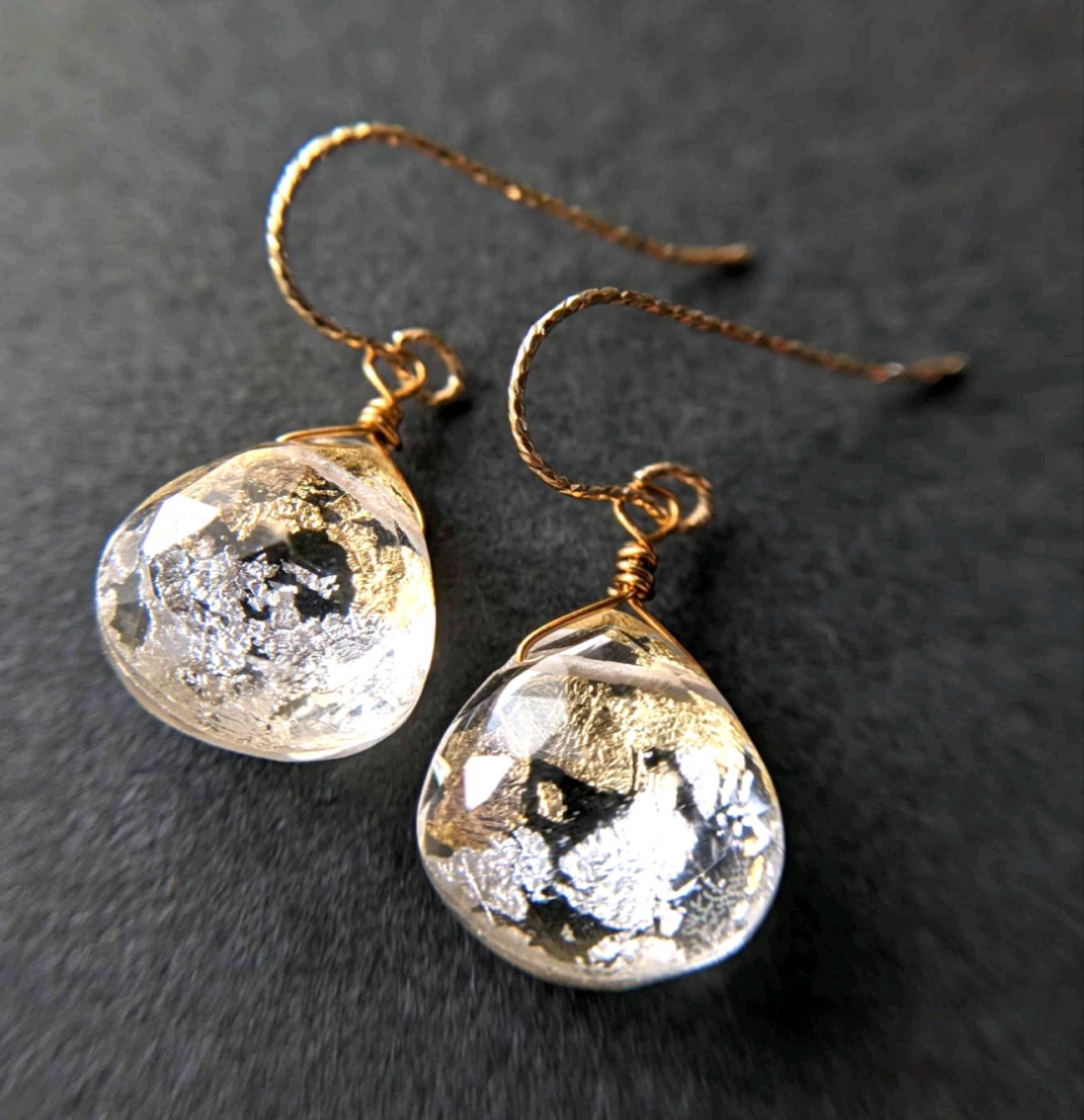 限定◆冬の煌めきを纏う❅金銀箔入りクリスタルピアスorイヤリング サージカルステンレスSUS316 5,032円