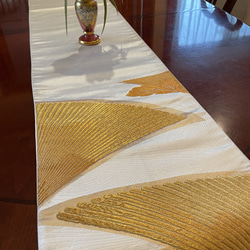 豪華な刺繍の袋帯リメイク　正絹テーブルランナー　プレゼント1525 1526 2枚目の画像